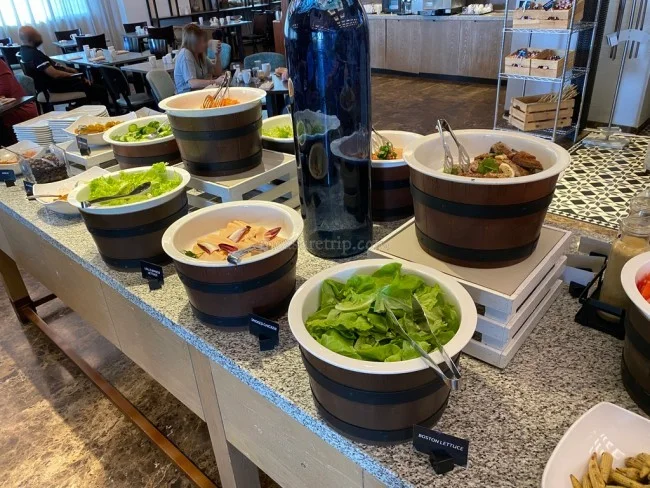 シェラトンモールドバイ レストランでの朝食ビュッフェ / バイキング