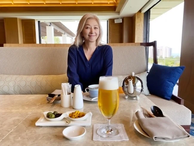 [新型コロナもう大変！冬のリッツカールトン沖縄旅行記25] ブクブク茶のあとのビールはサイコー♪