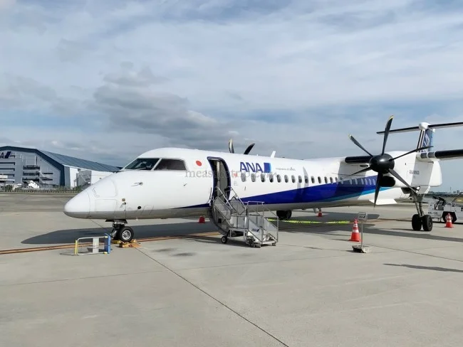 ANA国内線 ボンバルディア プロペラ機 DHC8-Q400 宮崎→伊丹 / 搭乗記