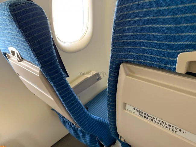 ANA国内線 ボンバルディア プロペラ機 DHC8-Q400 宮崎→伊丹 / 搭乗記