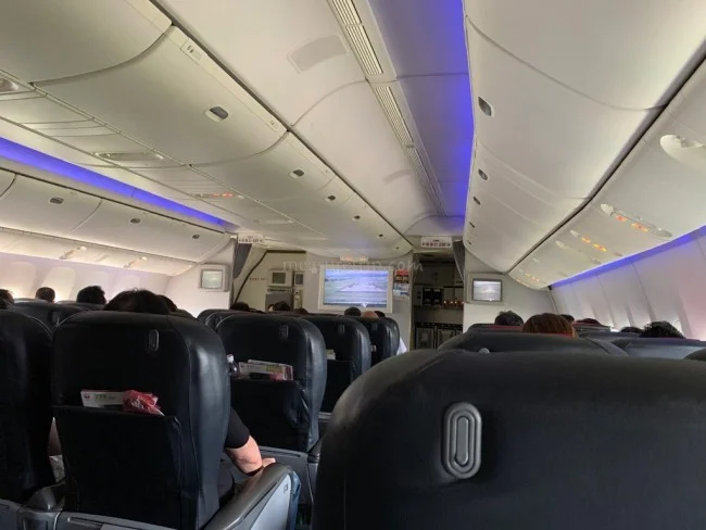 JAL国内線 B777-300 クラスJ 大阪⇔沖縄 / 搭乗記