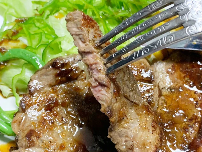 硬いオージービーフのステーキ肉を柔らかく美味しく焼く方法！