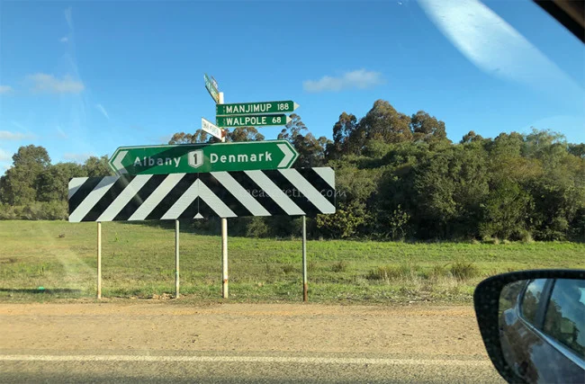 [野生のカンガルーがいる世界一のビーチを目指して！西オーストラリア・ロングドライブ旅行記120] 西オーストラリアのグレート・サザン地域にあるデンマークという町
