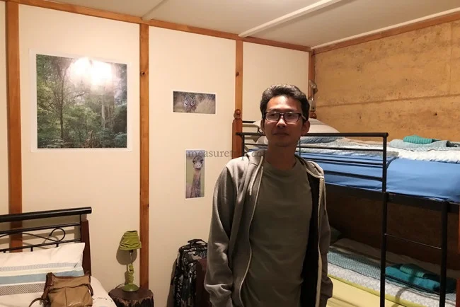 [野生のカンガルーがいる世界一のビーチを目指して！西オーストラリア・ロングドライブ旅行記125] 暖かい暖炉の部屋でほっこりひと休み