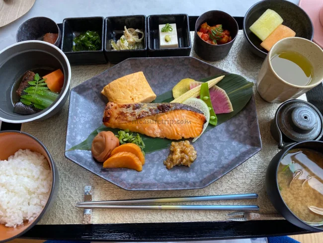 W大阪 プラチナ会員以上は無料！W大阪のステキな朝食