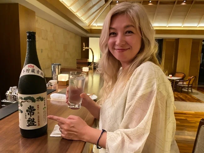 [新型コロナもう大変！冬のリッツカールトン沖縄旅行記40] リッツ沖縄 泡盛飲み比べ制覇に思いがけないサプライズ