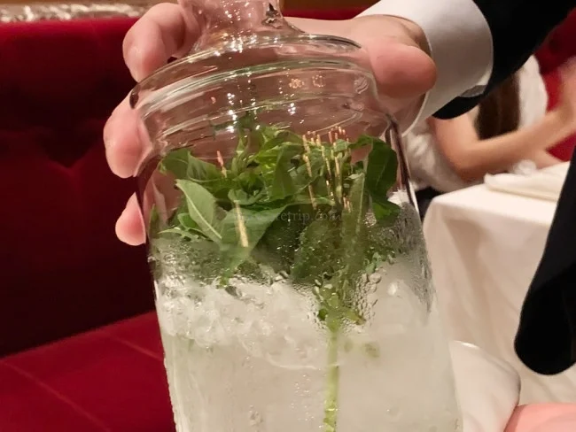 【リッツカールトン大阪】超高級！フランス料理レストラン ラベ - La Baie でドキドキのコースディナー！【高級レストランでの服装】