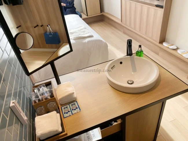 【フェアフィールド・バイ・マリオット・奈良天理山の辺の道】ホテル全部屋共通!スタンダードキングルームの中の様子