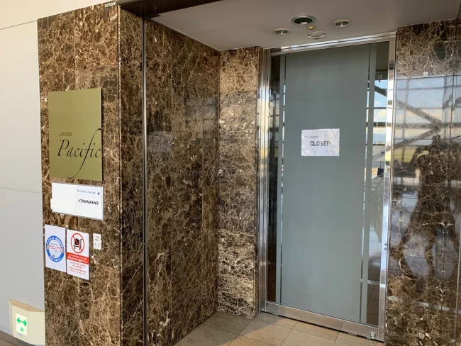 [コロナ後初海外旅行！夏休みグアム旅行記8] 関空は航空会社のビジネスクラスラウンジも閉まってる！
