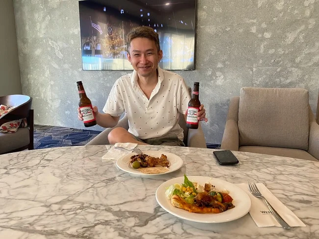 [コロナ後初海外旅行！夏休みグアム旅行記15] ウェスティングアムのラウンジの食事ってこんなにスゴいの！？