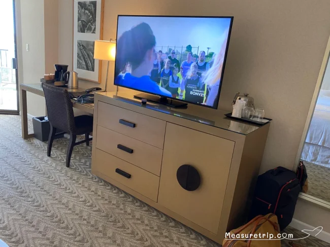 【モアナサーフライダー ウェスティン】ベランダから海が見える部屋「タワーオーシャンビュー」ルーム