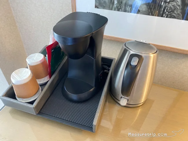【モアナサーフライダー ウェスティン】ベランダから海が見える部屋「タワーオーシャンビュー」ルーム