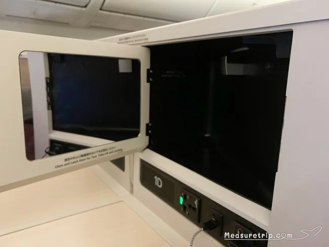 【JALハワイ コロナ後】B789 ビジネスクラス JL74 羽田→ハワイ・ホノルル の機内の様子と機内食 JAL SKY SUITE Ⅲ【飛行機の搭乗記】