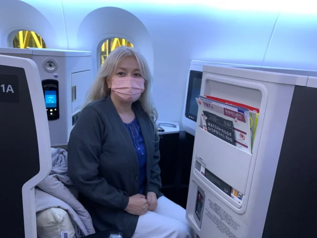 【JALハワイ コロナ後】B789 ビジネスクラス JL74 羽田→ハワイ・ホノルル の機内の様子と機内食 JAL SKY SUITE Ⅲ【飛行機の搭乗記】
