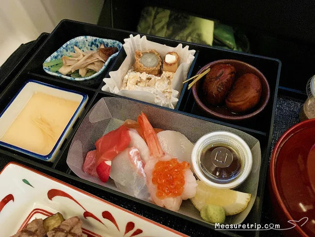 【JALハワイ コロナ後】B789 ビジネスクラス JL74 羽田→ハワイ・ホノルル の機内の様子と機内食 JAL SKY SUITE Ⅲ【飛行機の搭乗記】
