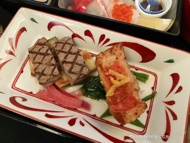 【JALハワイ コロナ後】B789 ビジネスクラス JL74 羽田→ハワイ・ホノルル の機内の様子と機内食 JAL SKY SUITE Ⅲ【飛行機の搭乗記】