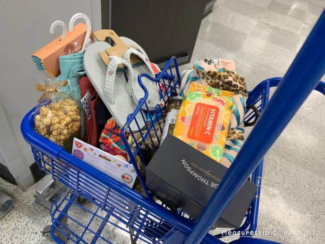 [コロナ後初海外旅行！夏休みグアム旅行記29] 買い物は楽しいけど疲れるなぁ…