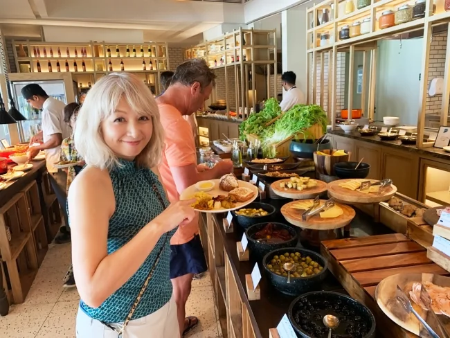 【ル・メリディアン・モルディブ】プラチナエリート会員以上は無料！メインレストランの朝食をレポート！【朝食 レビュー 口コミ】