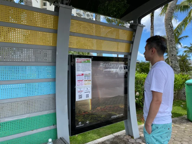 [コロナ後初海外旅行！夏休みグアム旅行記32] グアムの赤いシャトルバスでショッピングモールへ