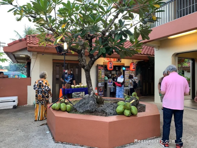 【コロナ後最新】グアム旅行の大人気観光スポット「チャモロビレッジ」のナイトマーケットを実体験レポート！【グアム旅行】