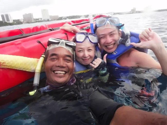 [コロナ後初海外旅行！夏休みグアム旅行記41] 海の中でウミガメ発見！
