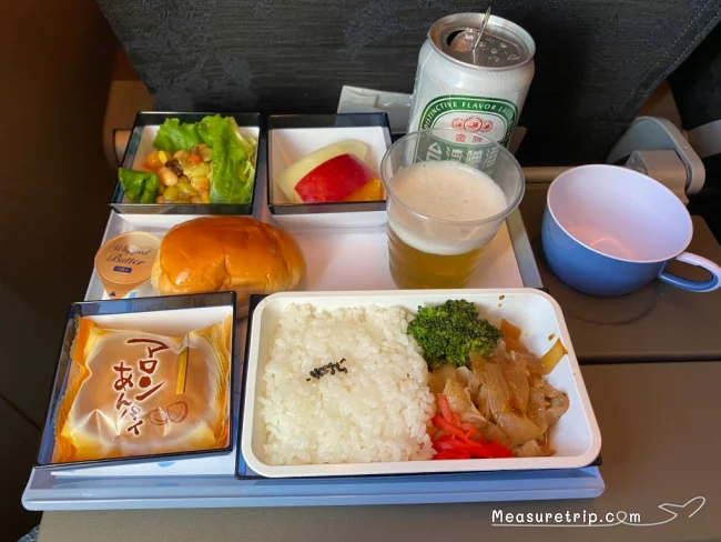 【チャイナエアライン】大阪→台湾 台北 エコノミークラスの機内食は… - 飛行機の搭乗記（B777-300ER / CI157便）