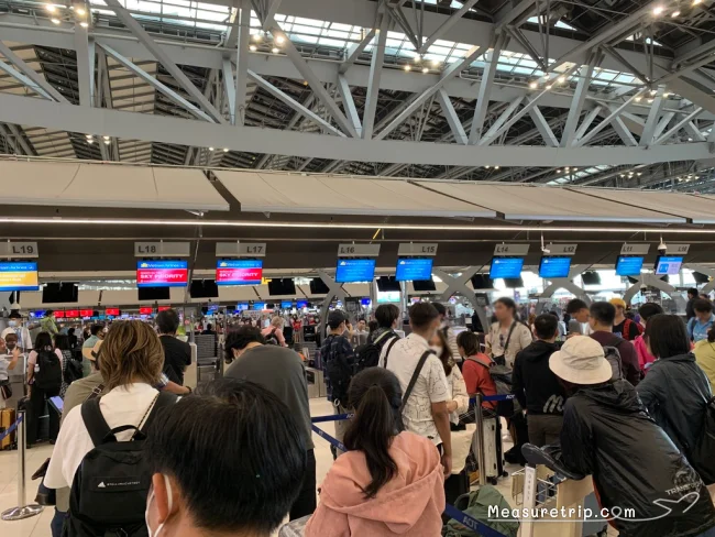 [台湾とタイを巡るマリオット・ボンヴォイ旅行記89] スワンナプーム国際空港にはとんでもない人の数