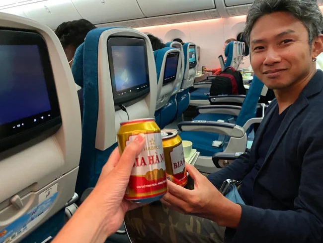 [台湾とタイを巡るマリオット・ボンヴォイ旅行記92] ベトナム航空は短時間のフライトでも軽食が出てきた！