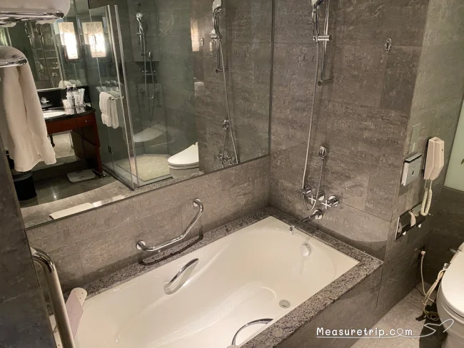 【シェラトングランド台北ホテル】広めの部屋「プレミアゲストルーム」を実体験レポート!- ホテル宿泊記