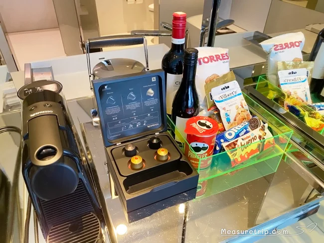 【JWマリオット・シンガポール・サウスビーチ】インルームダイニング・ミニバーのメニュー＆料金表