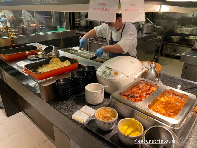 【シェラトングランド台北ホテル】メインレストランでの朝食ビュッフェ / バイキング