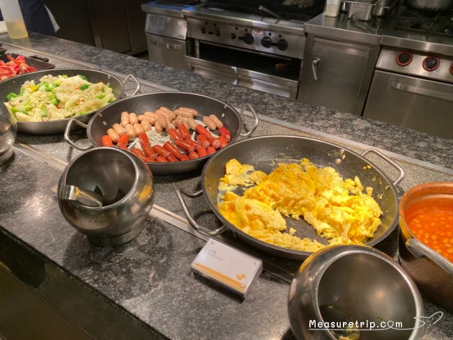 【シェラトングランド台北ホテル】メインレストランでの朝食ビュッフェ / バイキング