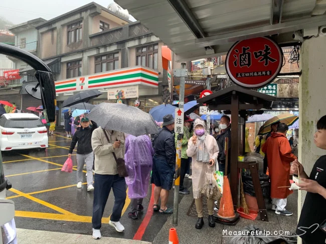 【台湾観光】千と千尋の神隠しの舞台と噂される超人気の台湾観光スポット「九份」の現地ツアーをレポート！