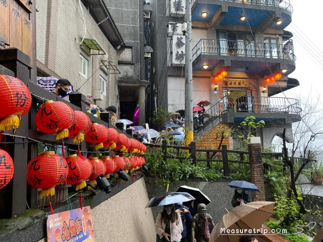 【台湾観光】千と千尋の神隠しの舞台と噂される超人気の台湾観光スポット「九份」の現地ツアーをレポート！