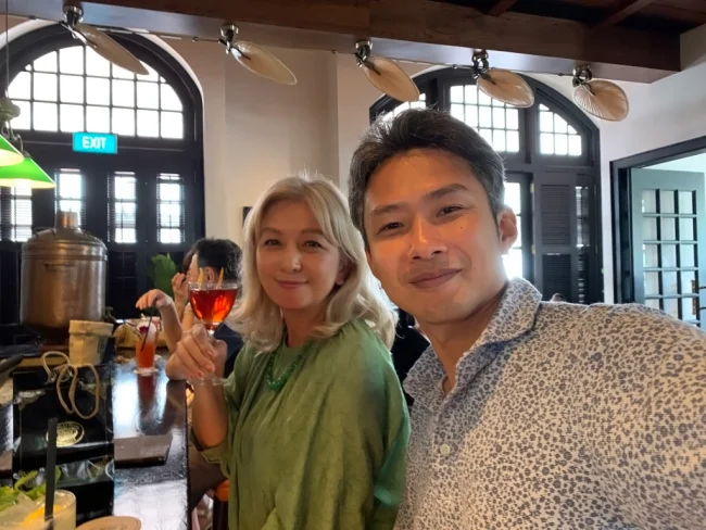 【シンガポール観光】シンガポールスリング発祥の老舗バー「ロングバー - Long Bar」は行くべき？【シンガポール 旅行】