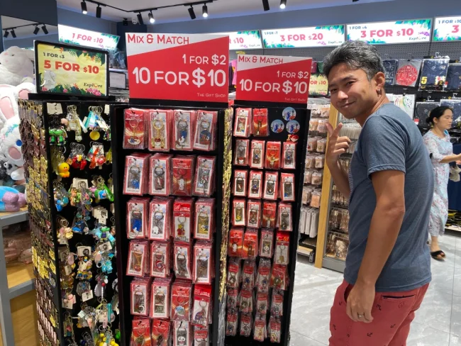 【シンガポール お土産】オーチャードでお得にお土産買うなら「激安価格のラッキープラザ」はマスト！【シンガポール ショッピングモール】