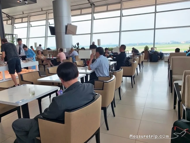 ベトナム航空 ビジネスクラスラウンジ - LOTUS LOUNGE（ロータスラウンジ）@タンソンニャット国際空港