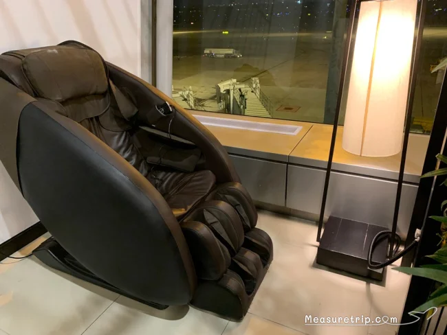 ベトナム航空 ビジネスクラスラウンジ - LOTUS LOUNGE（ロータスラウンジ）@タンソンニャット国際空港