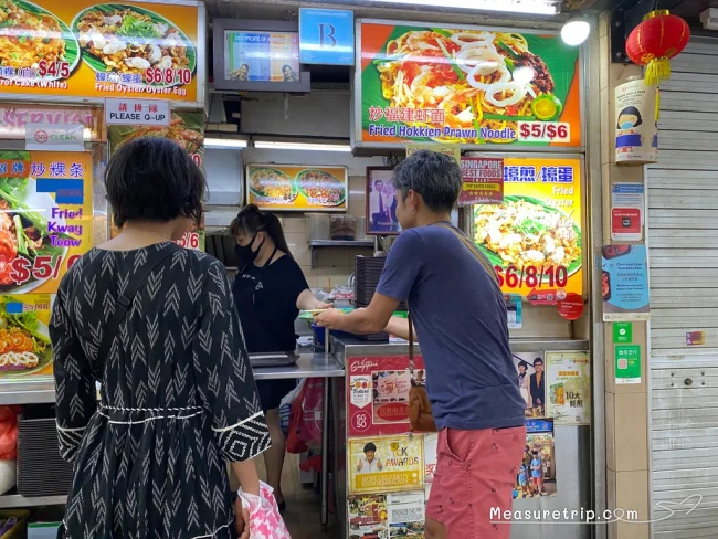 ミシュランも認めたシンガポールのチキンライス店「天天海南鶏飯」って本当に美味しいの？【シンガポールのおすすめホーカー】