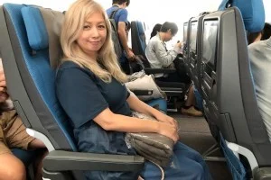 飛行機の機内の服装 - 国際線 海外旅行・女性編 / 着用写真あり