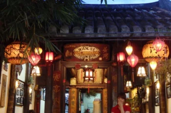 2日目・ホイアンの安くて美味しいお店Yellow River Restaurant 黄河で休憩