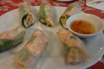 [ベトナム・ホイアン旅行記37] 3日目・ホイアンの安くて美味しいお店Nhu Bau Resturantで夕食2