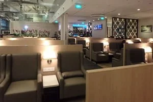 シンガポール・チャンギ国際空港 サッツプレミアラウンジレビュー