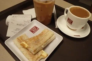 マレーシア・クアラルンプールで朝食と言ったら、やっぱりカヤトーストでしょ。