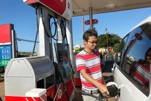ハワイでのレンタカー・日本のクレジットカードで給油する方法