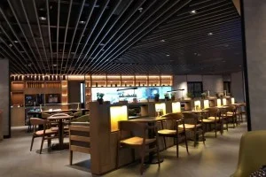 KLIA2の入国後のエリアにある24時間営業のプライオリティパスOKのラウンジ