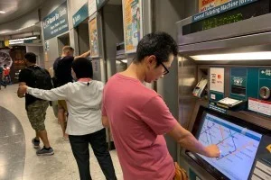 悩んだ結果、MRT（地下鉄）でホテルに戻る