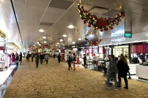 チャンギ国際空港はサンリオクリスマス♪