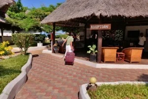 [北欧とアフリカを巡る年末年始の冒険旅行記：ザンジバルビーチ編5] ホテルの名前はReef＆Beach Resort - リーフ＆ビーチリゾート
