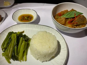 スペシャル機内食「マッサマンカレー」